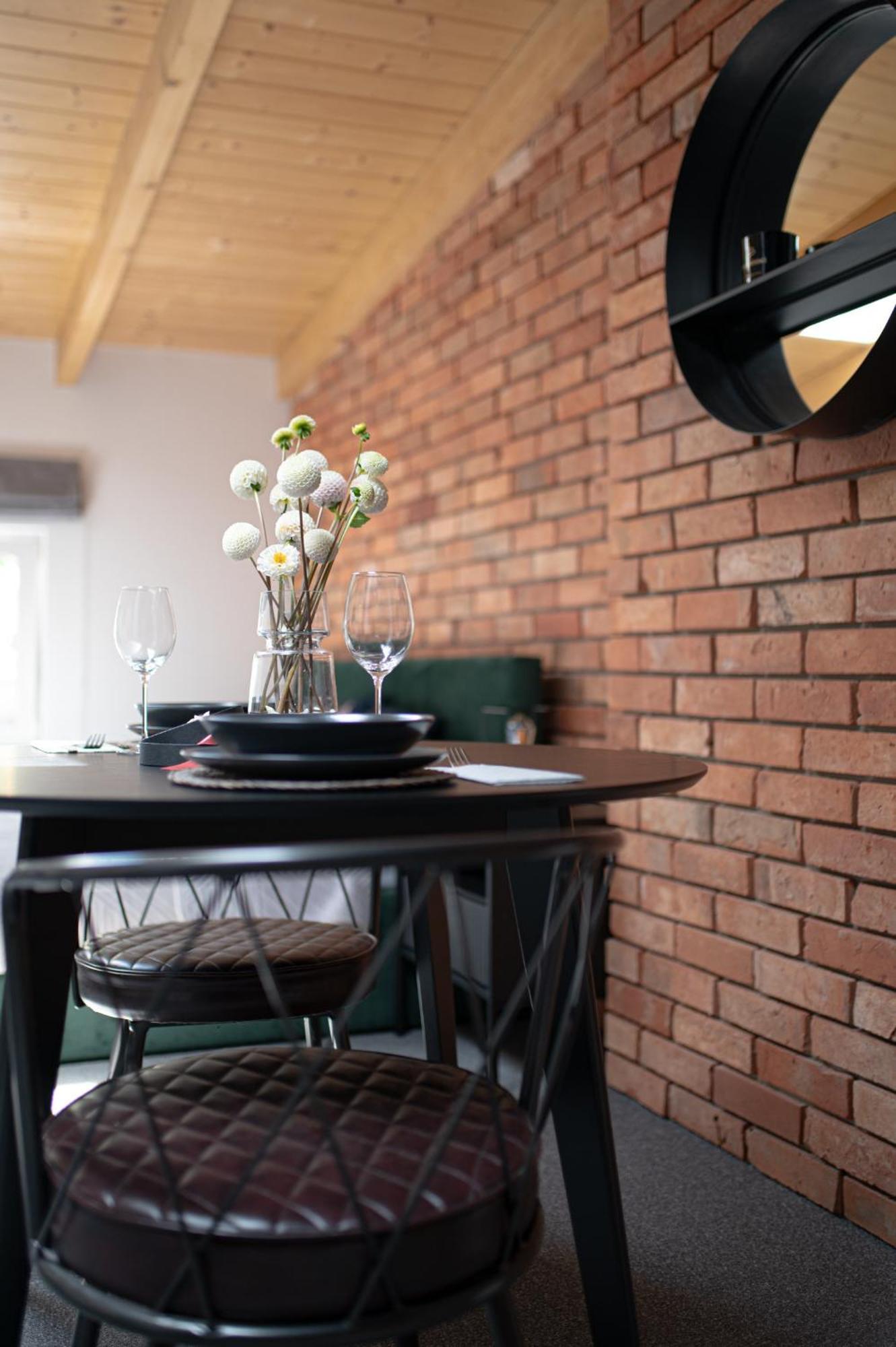 Apartamenty Mlynska 5 Bielsko-Biała Exteriör bild